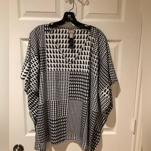 Chico’s M/L poncho blouse